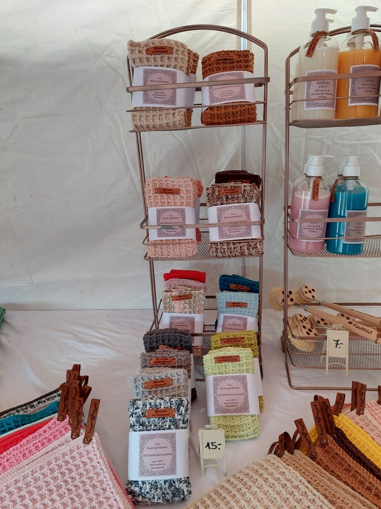 PonyIsch_Stand-2